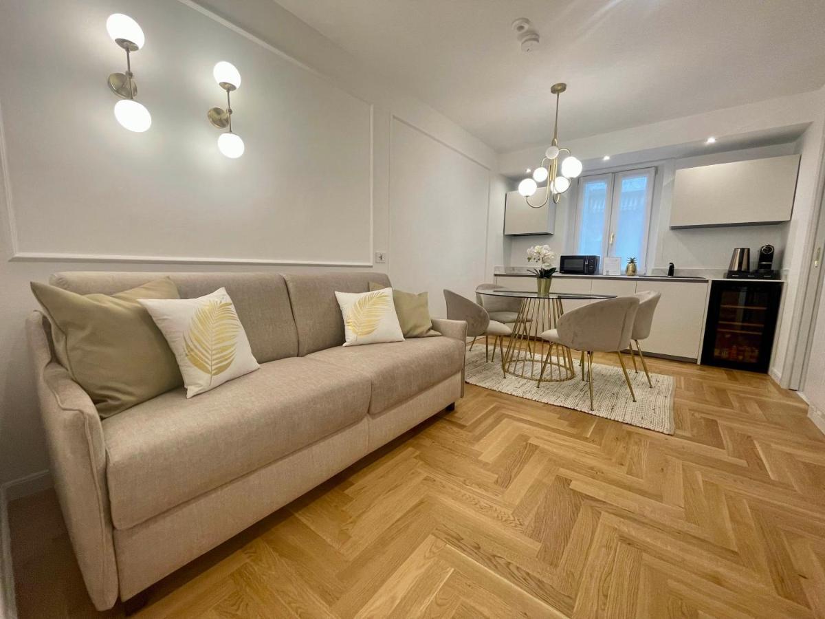 Bellagio Luxury Suites Apartments ภายนอก รูปภาพ