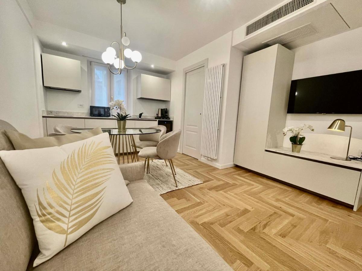 Bellagio Luxury Suites Apartments ภายนอก รูปภาพ
