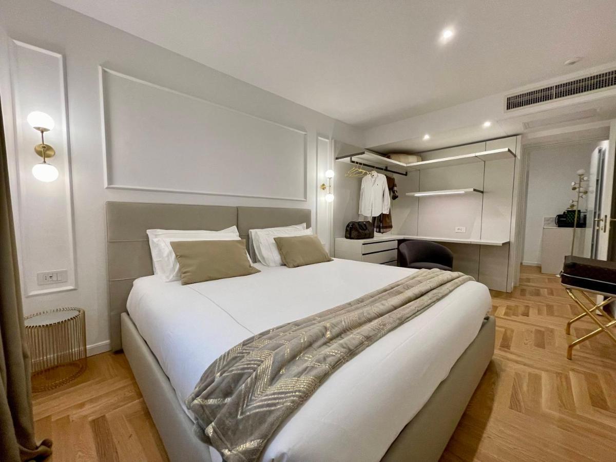 Bellagio Luxury Suites Apartments ภายนอก รูปภาพ