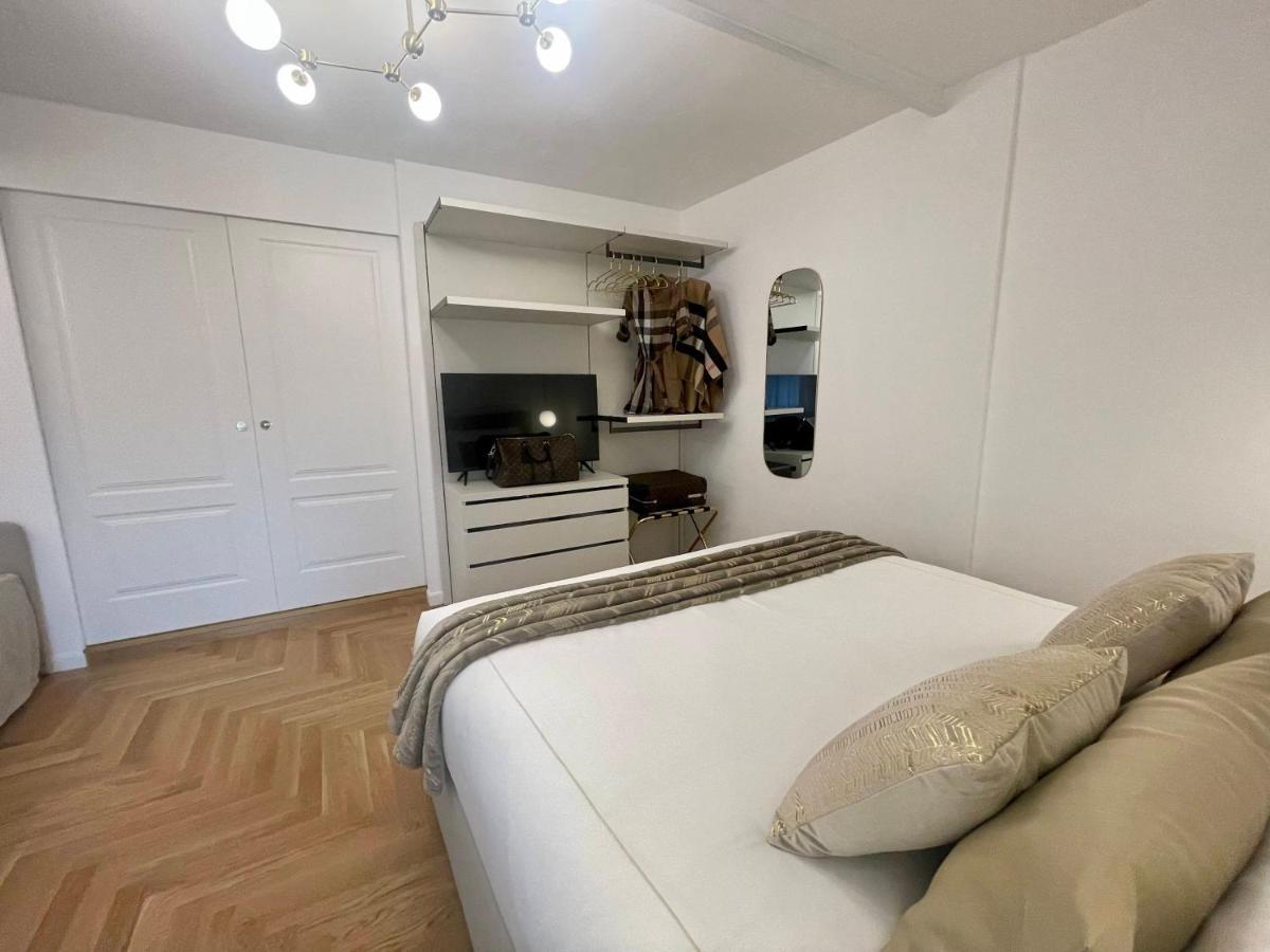 Bellagio Luxury Suites Apartments ภายนอก รูปภาพ