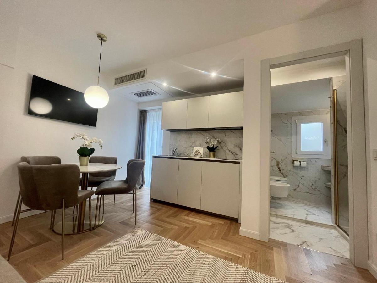 Bellagio Luxury Suites Apartments ภายนอก รูปภาพ